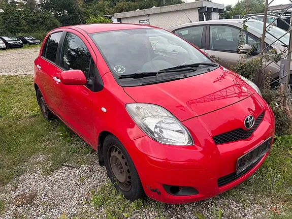 Toyota Yaris 2011 photo 3