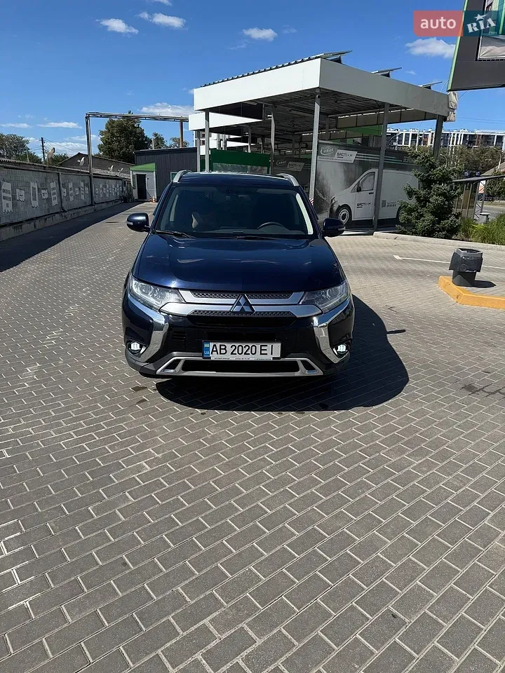 Mitsubishi Outlander 2019 photo 5