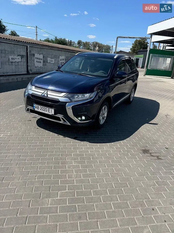 Mitsubishi Outlander 2019 photo 4