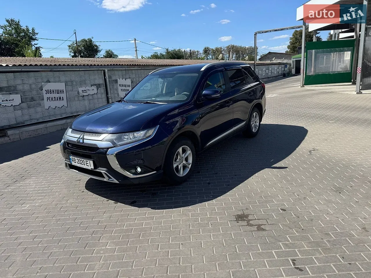Mitsubishi Outlander 2019 photo 3