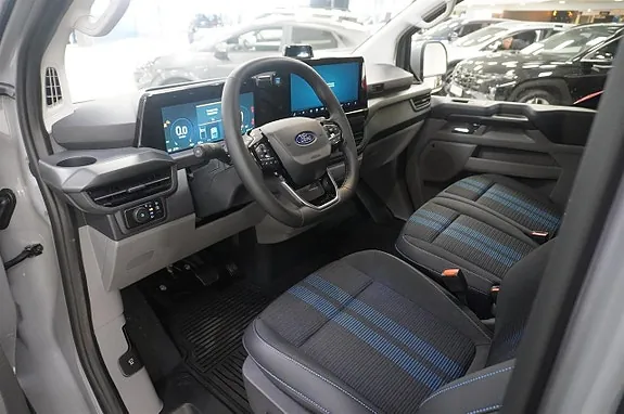 Ford Transit Custom 2026 photo 2