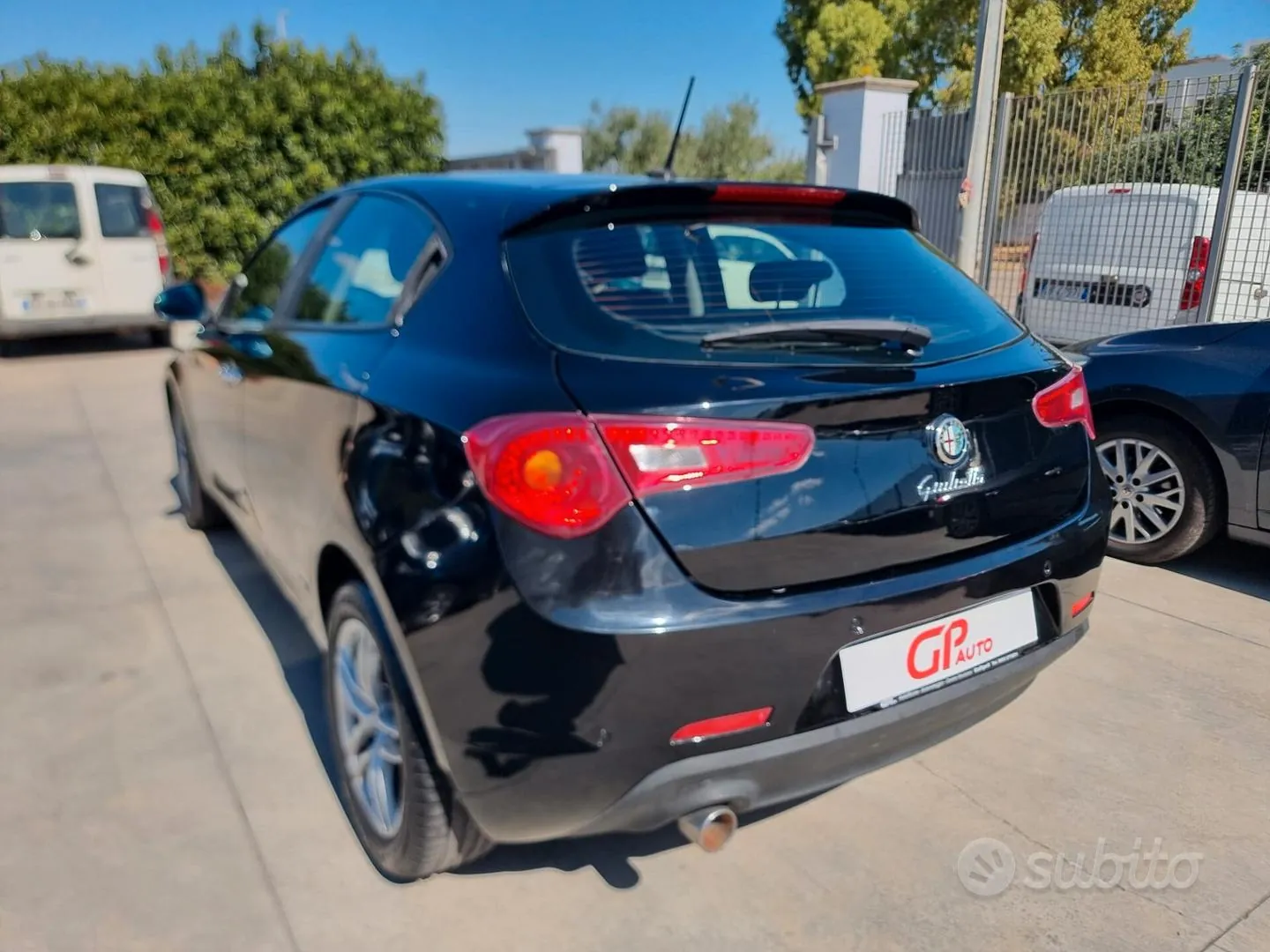Alfa Romeo Giulietta 2015 photo 2