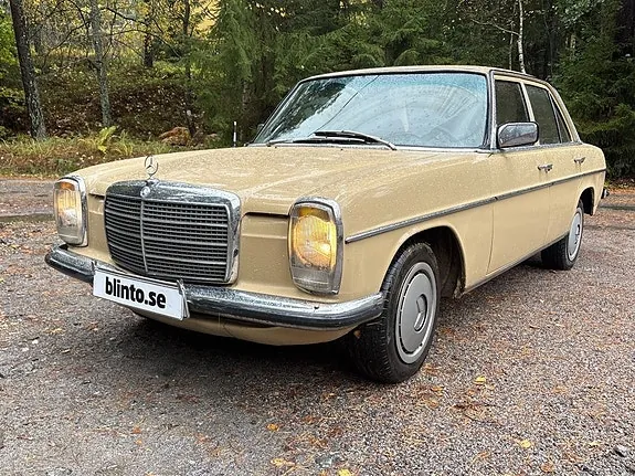 Mercedes-Benz 220