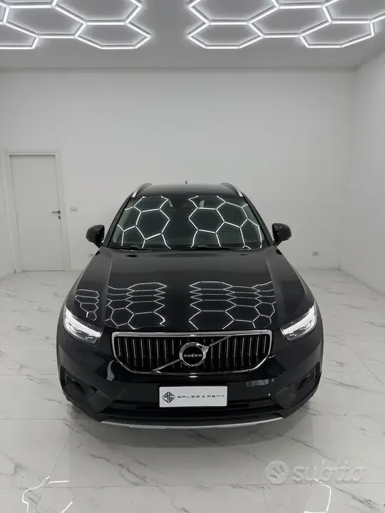 Volvo Xc40 2021 photo 2