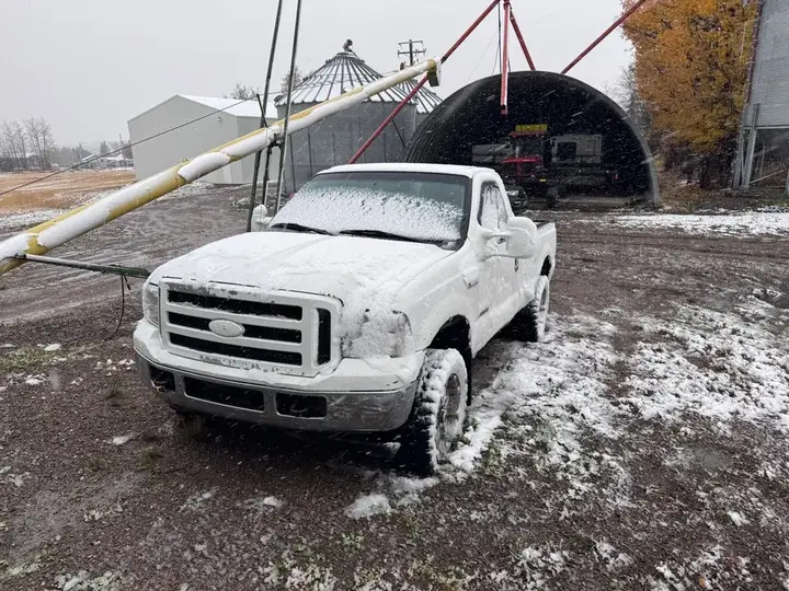 Ford F250 2004 photo 2