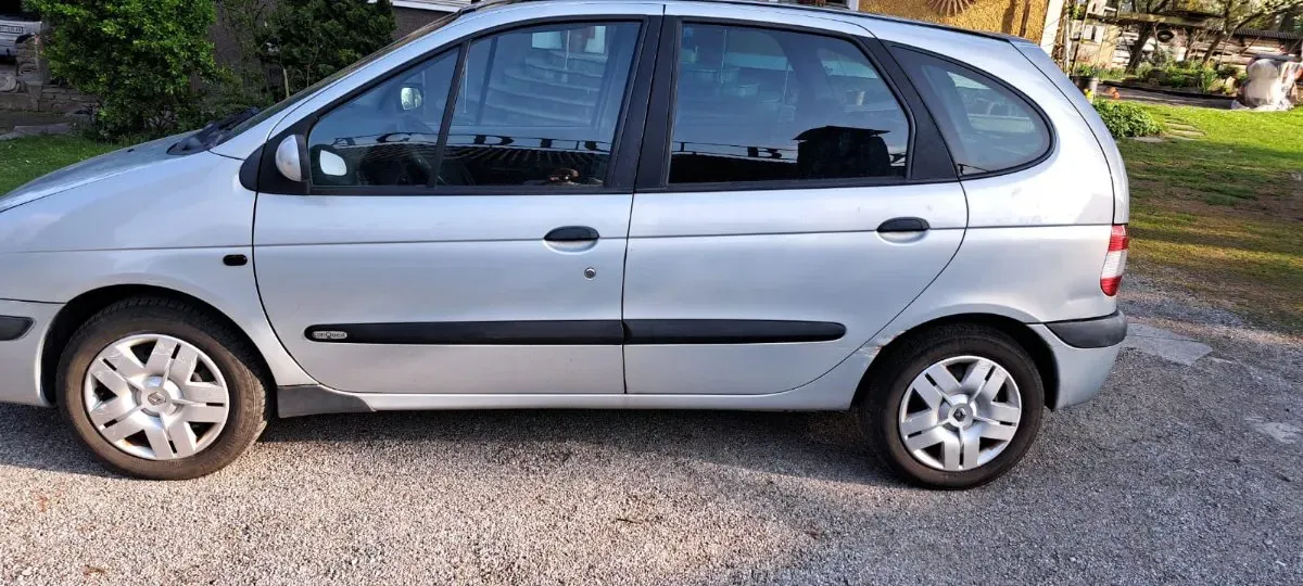 Renault Scenic 2003 photo 2