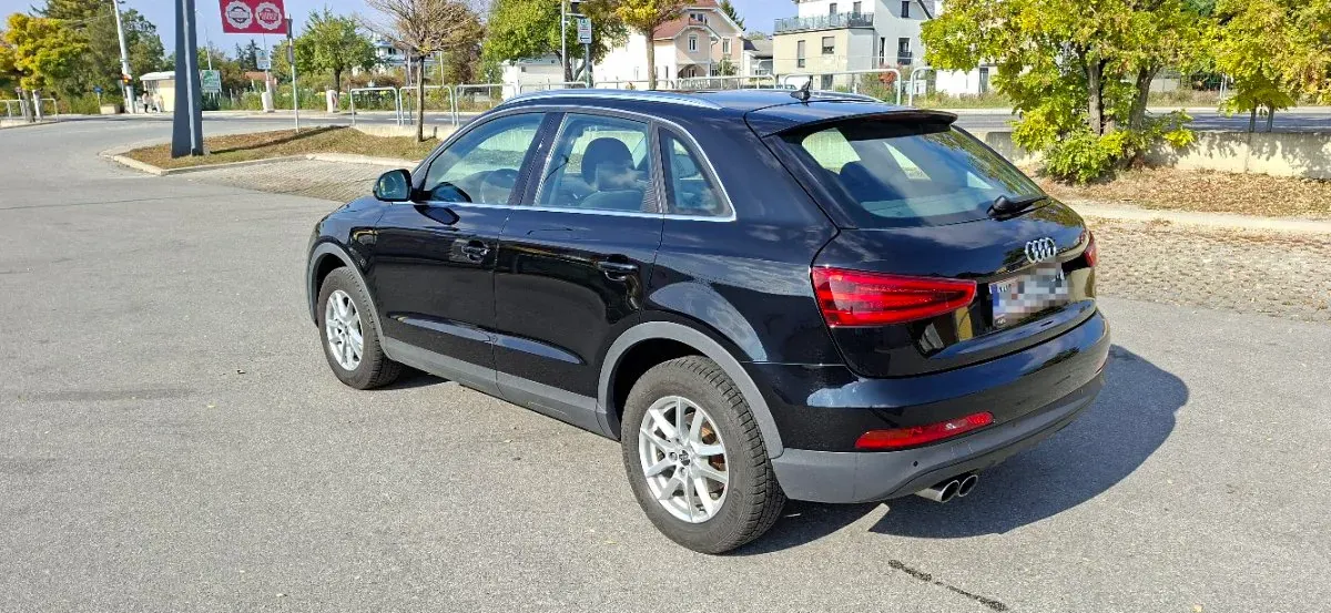 Audi Q3 2013 photo 2