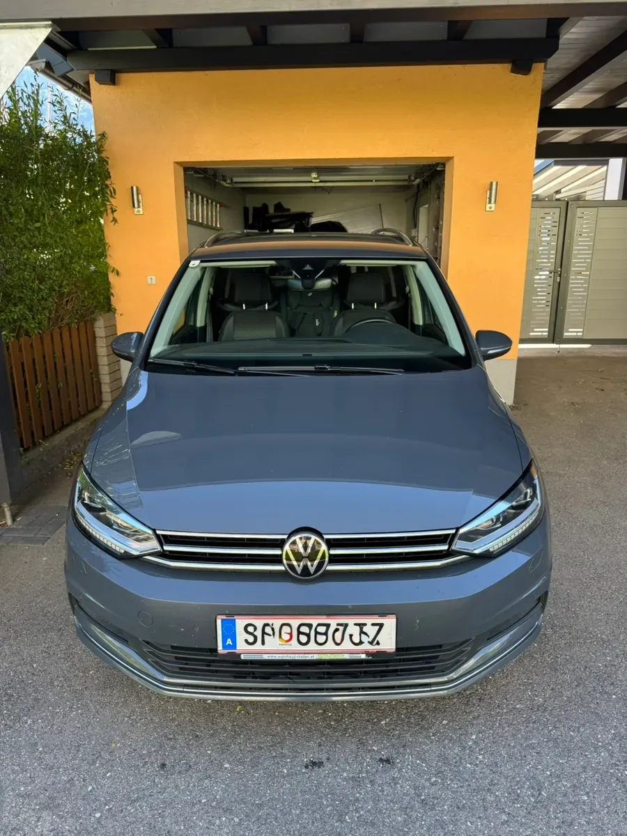 Volkswagen Touran 2021 photo 3