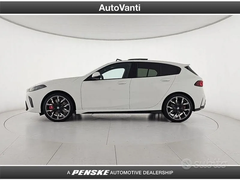 BMW 1 Series 2026 photo 2