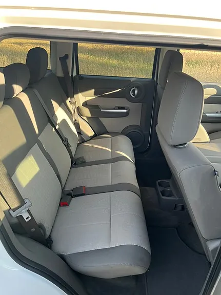 Dodge Nitro 2008 photo 2