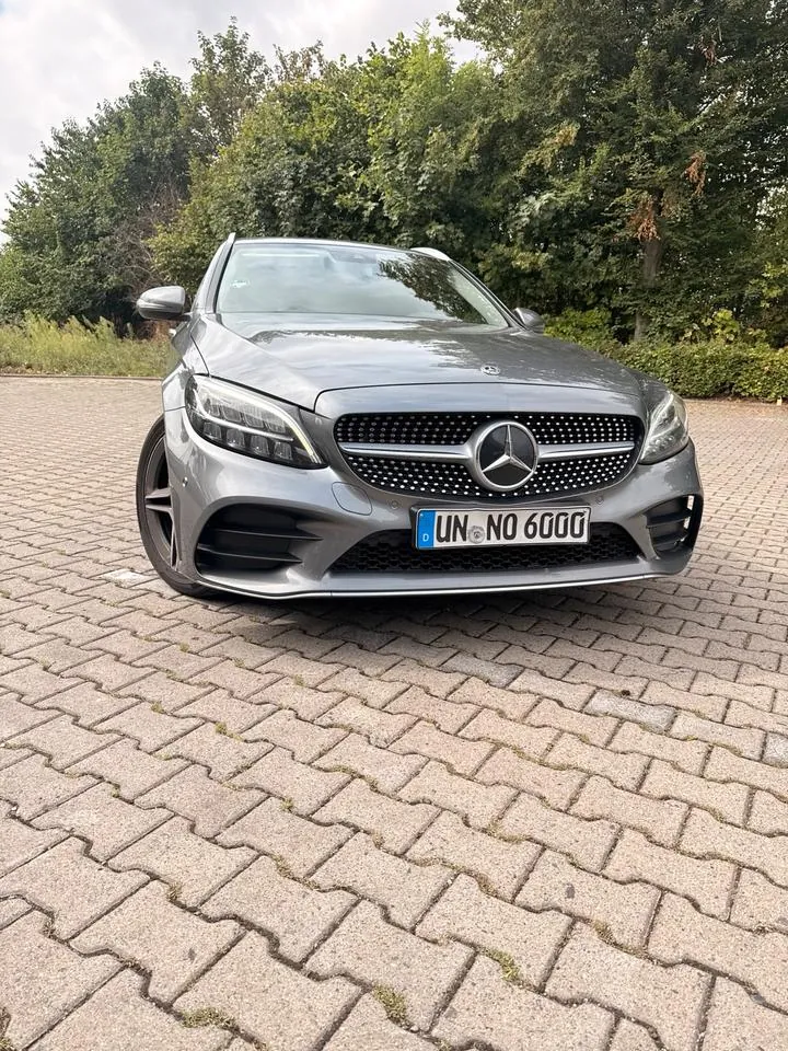 Mercedes-Benz C220D