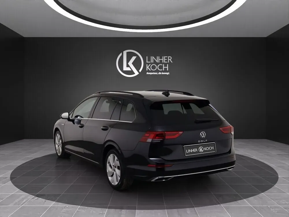 Volkswagen Golf 2023 photo 3