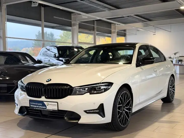 BMW 320I