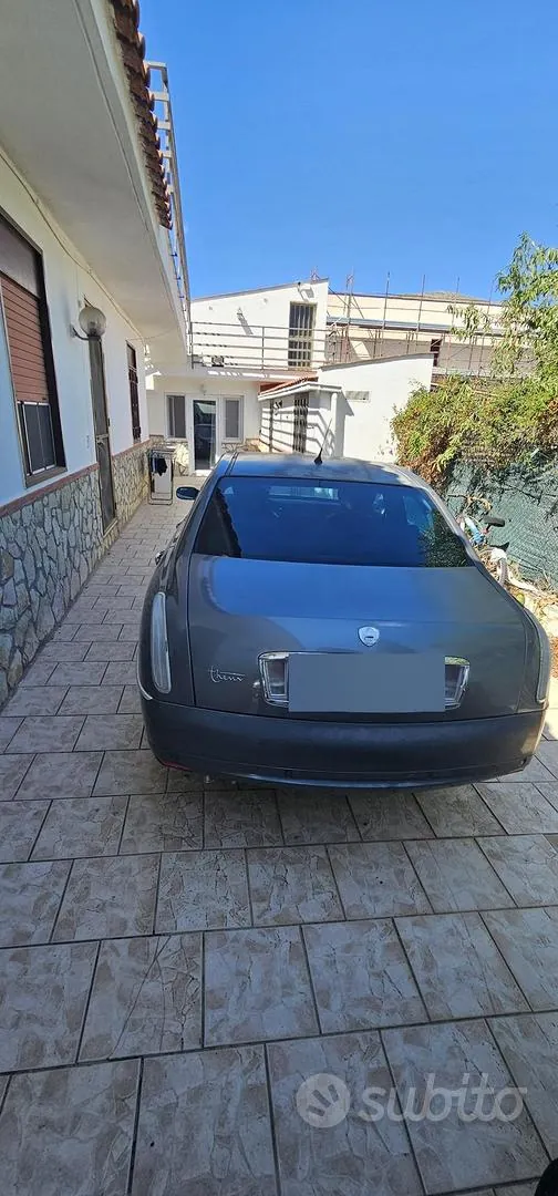 Lancia Thesis
