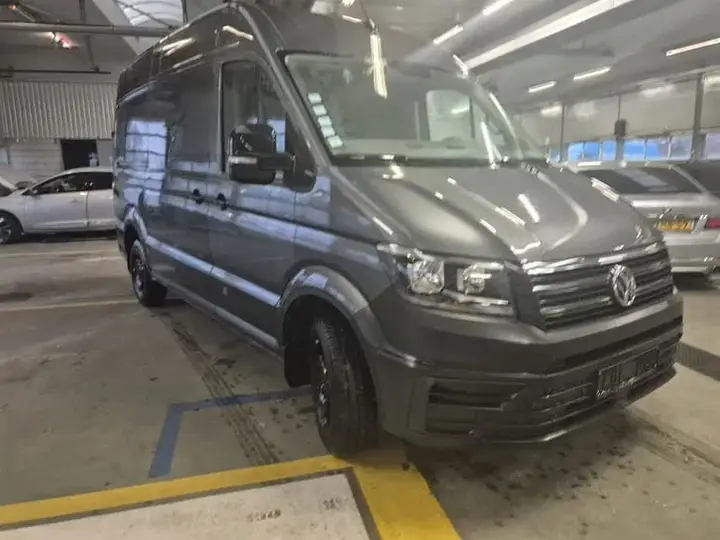 Volkswagen Crafter 2021 photo 2