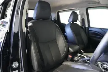 Nissan Navara 2018 photo 4