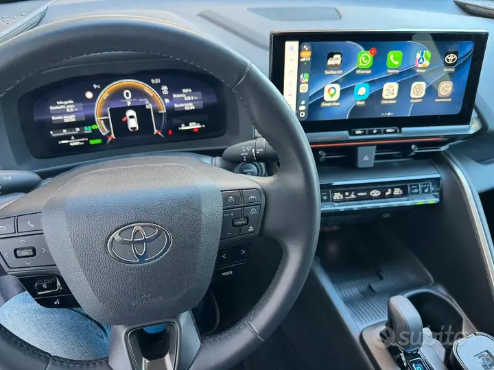 Toyota C-Hr 2024 photo 3