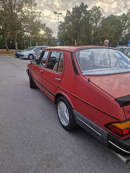 Saab 900 1987 photo 5