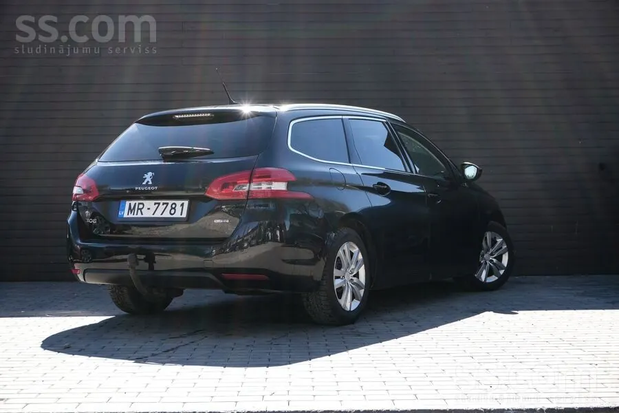 Peugeot 308 2015 photo 3