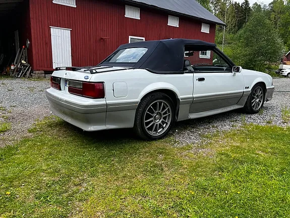 Ford Mustang 1989 photo 4