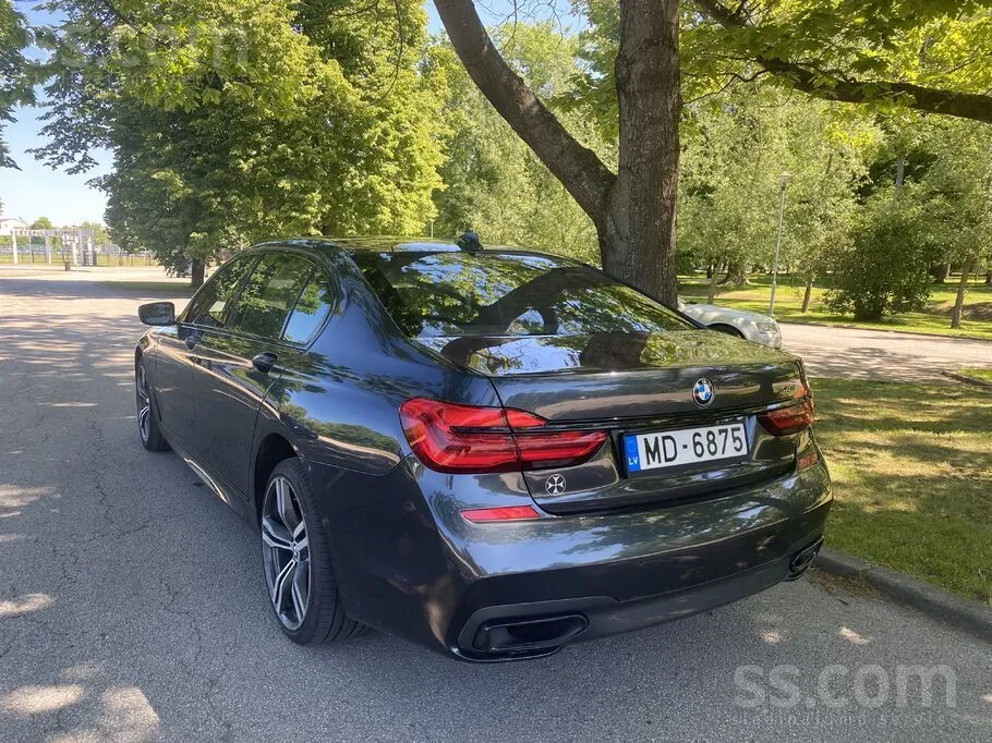 BMW 740 2015 photo 5