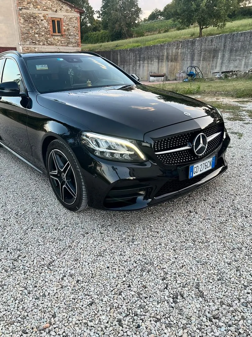 Mercedes-Benz C-Class 2019 photo 2