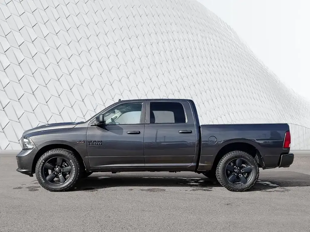 Ram 1500 Classic 2022 photo 3