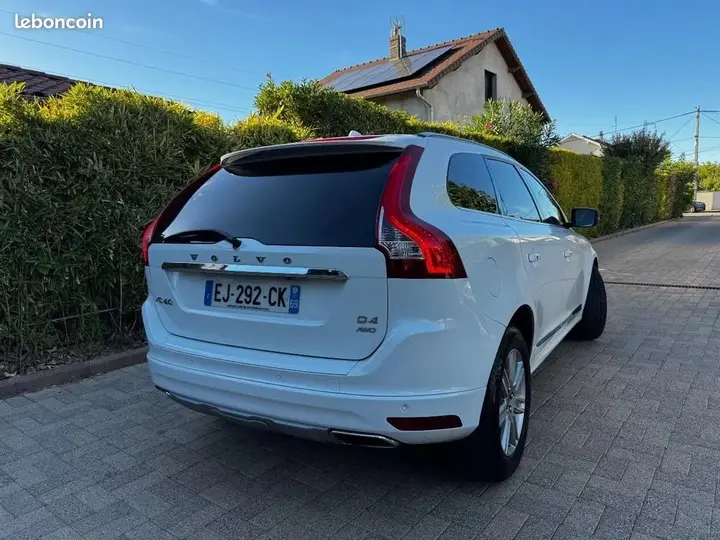 Volvo Xc60 2017 photo 4