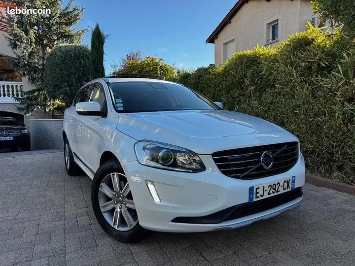 Volvo Xc60 2017 photo 3
