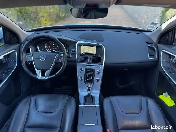 Volvo Xc60 2017 photo 5