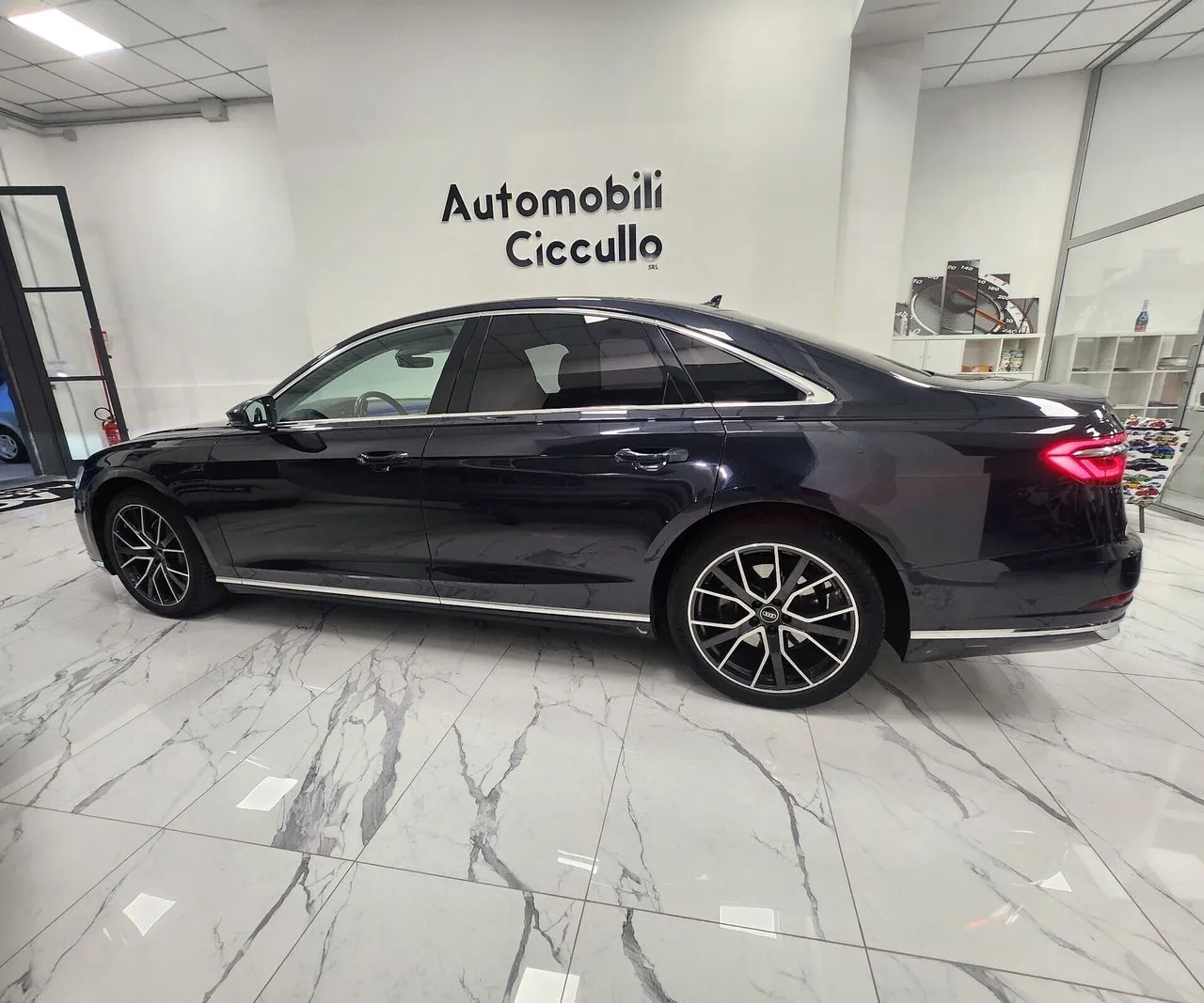 Audi A8 2021 photo 5