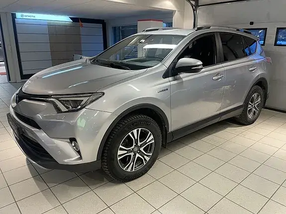 Toyota Rav4 2018 photo 2