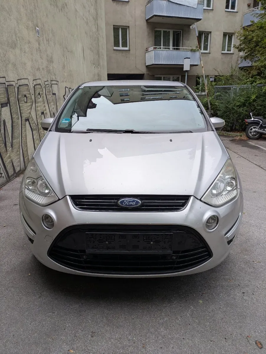 Ford S-Max 2011 photo 2