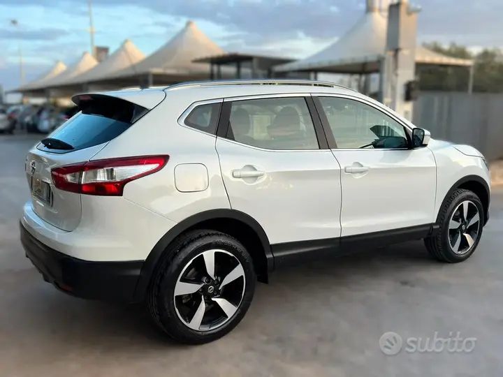 Nissan Qashqai 2016 photo 2