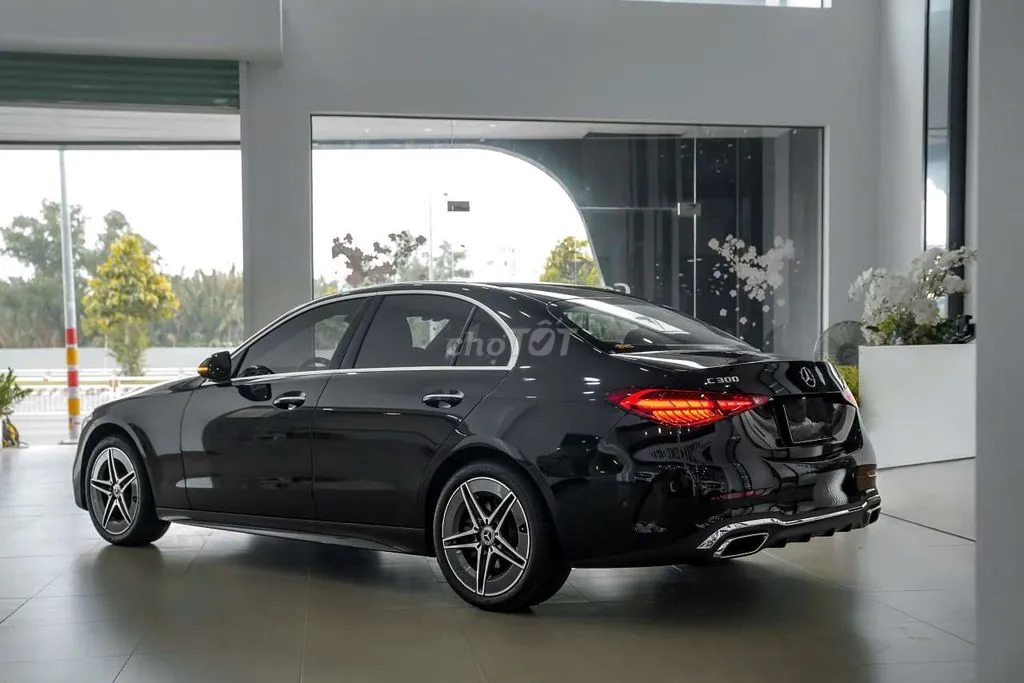 Mercedes-Benz C-Class 2022 photo 5