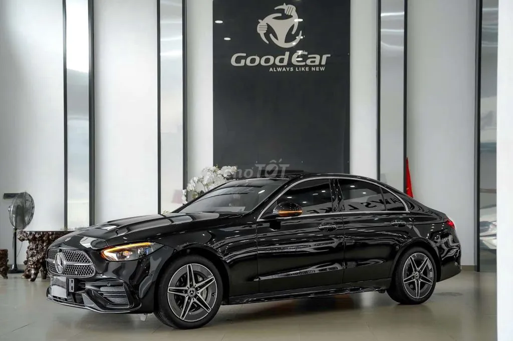 Mercedes-Benz C-Class