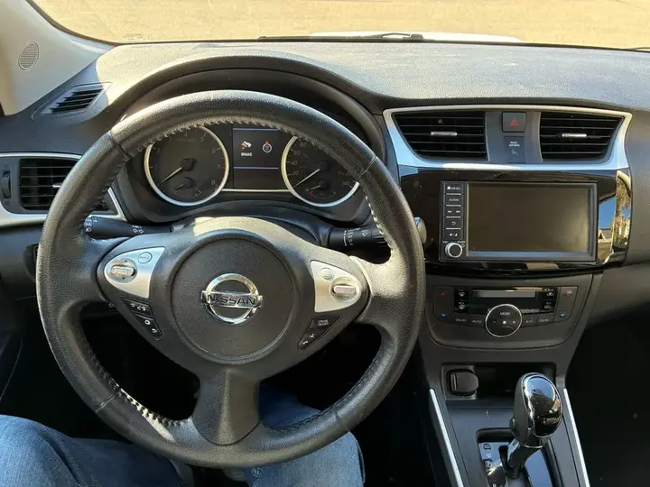 Nissan Sentra 2019 photo 5