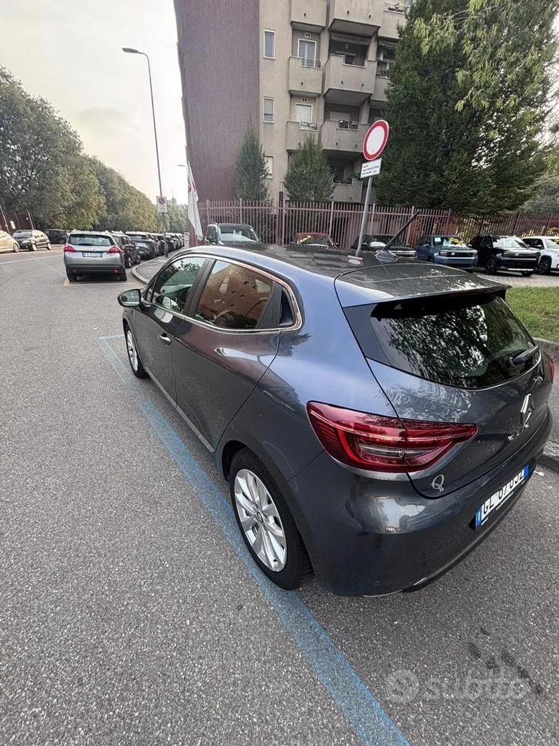 Renault Clio 2022 photo 4