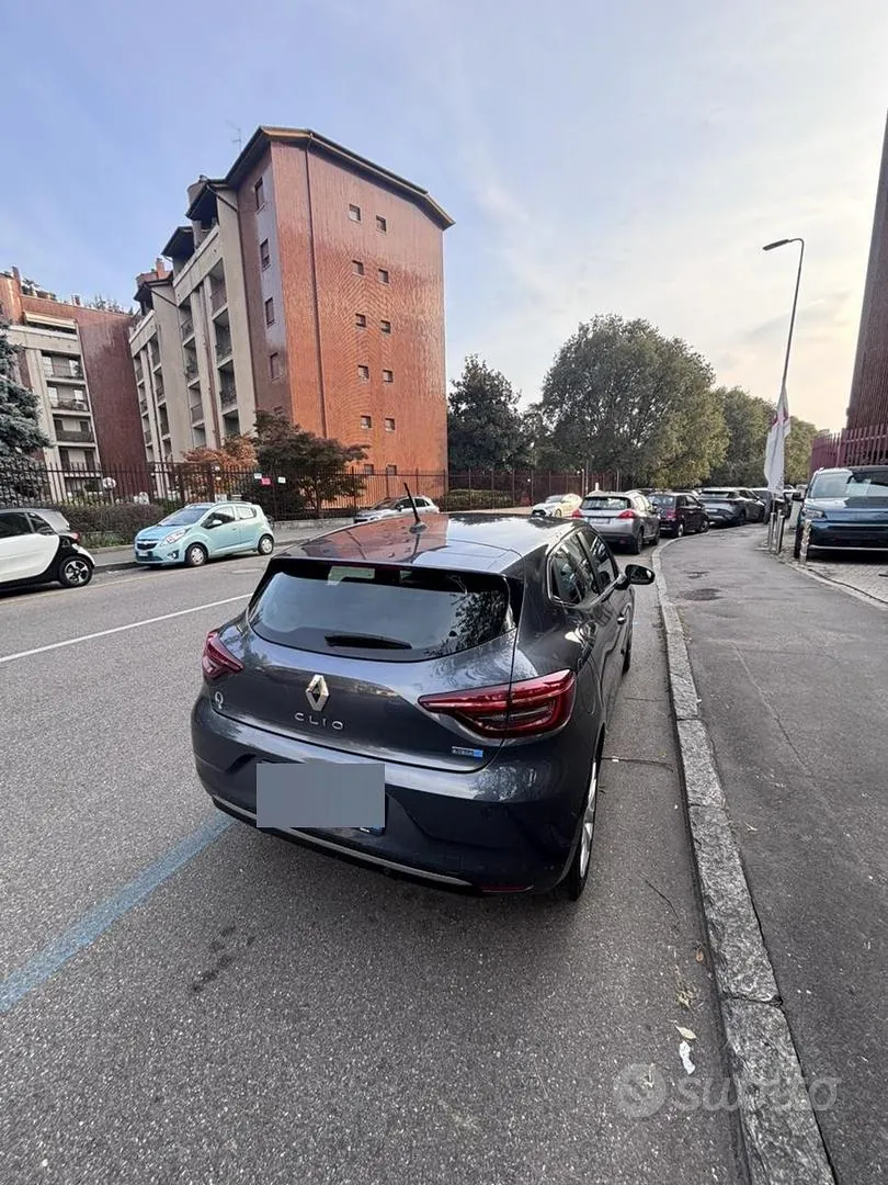 Renault Clio 2022 photo 3