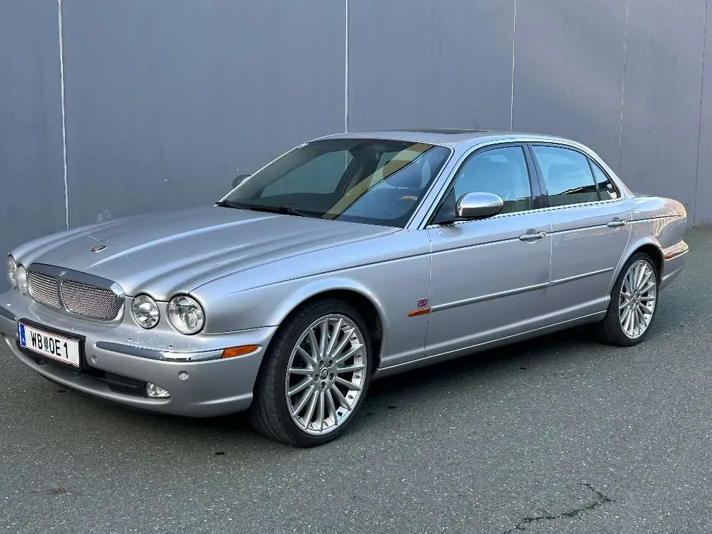 Jaguar Xj 2004 photo 2