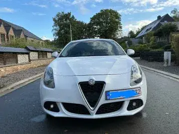 Alfa Romeo Giulietta 2017 photo 2