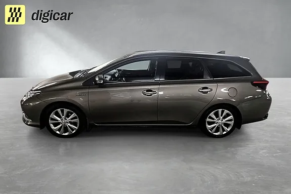 Toyota Auris 2016 photo 3