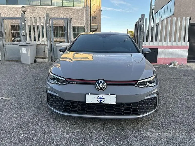 Volkswagen Golf 2020 photo 2