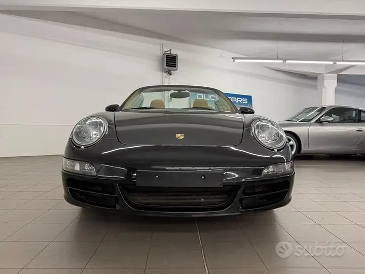 Porsche 911 2006 photo 2