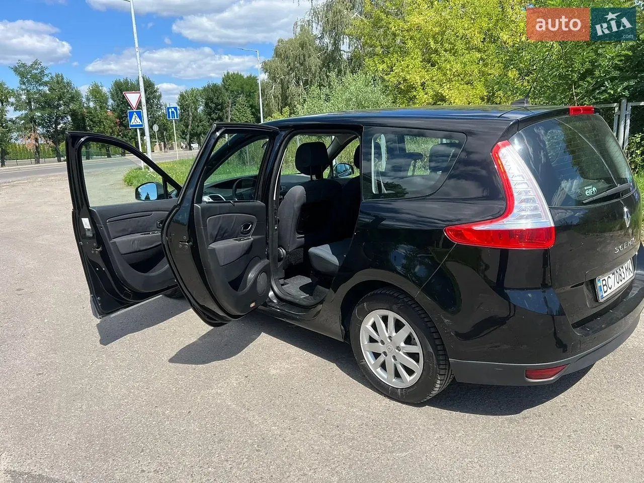 Renault Grand Scenic 2010 photo 3