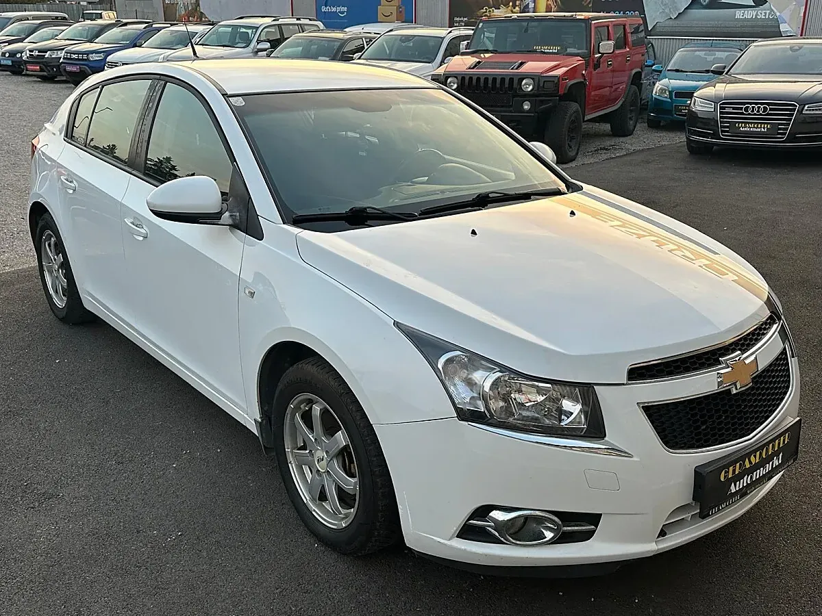 Chevrolet Cruze 2012 photo 3