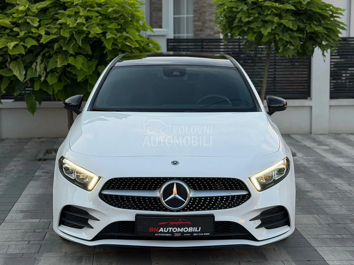 Mercedes-Benz A180 2018 photo 2