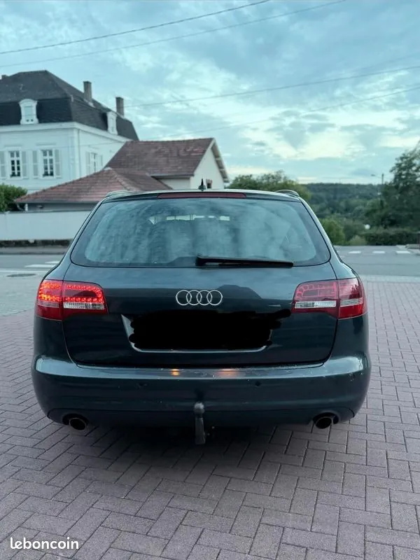Audi A6 2011 photo 2