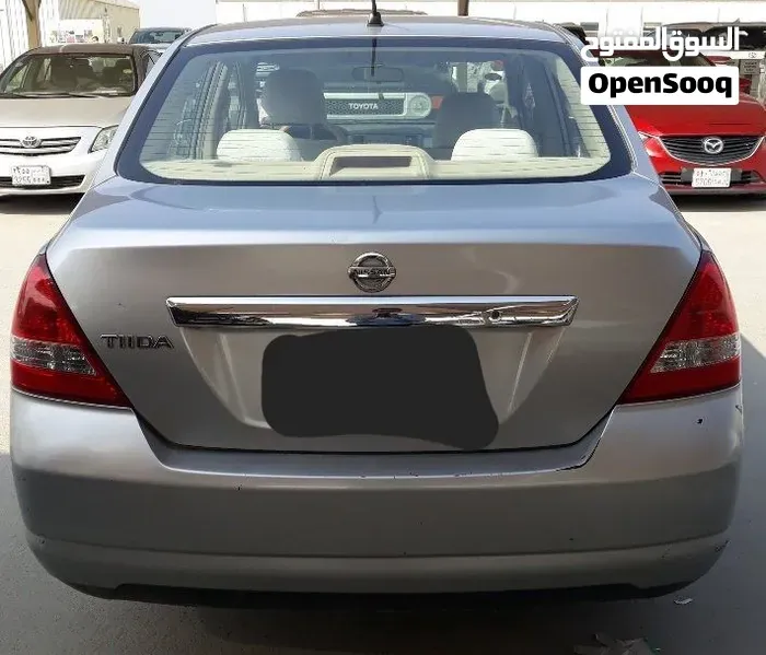 Nissan Tiida 2008 photo 2