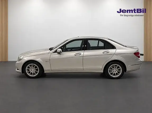 Mercedes-Benz C180 2012 photo 4
